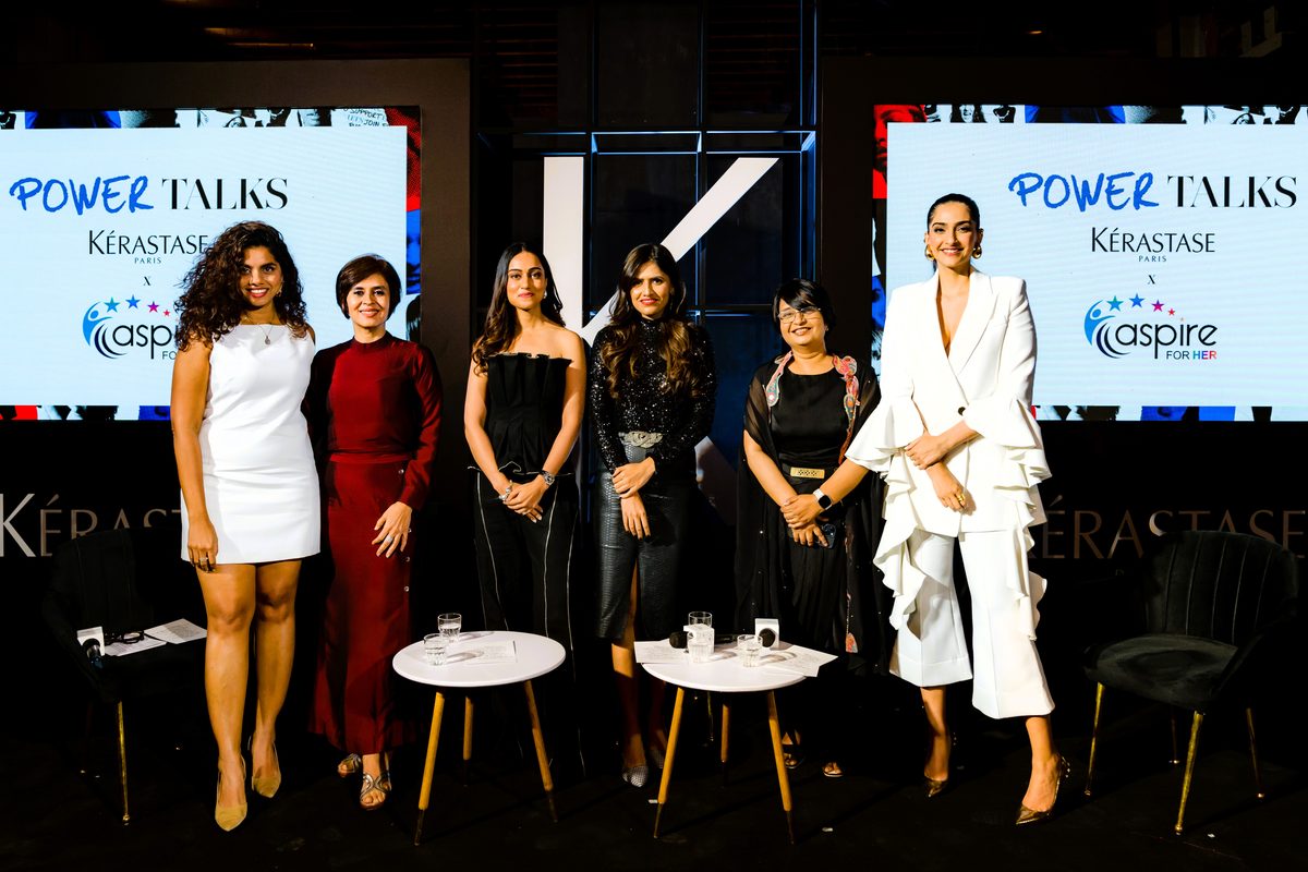 Kérastase Power Talks — group photo with Sonam Kapoor
